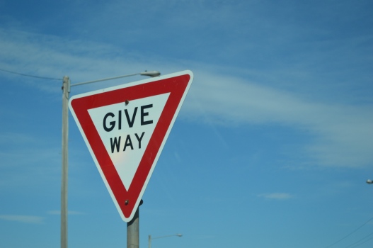 Give Way - Mudahkanlah cara untus sesiapapun ke Syurga